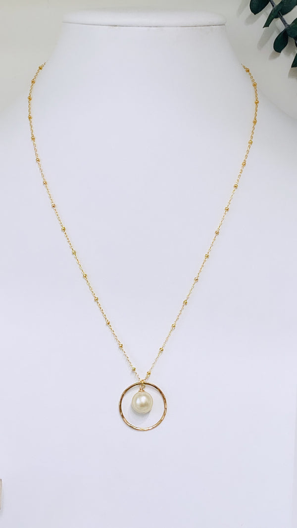 Eclipse necklace - South Sea