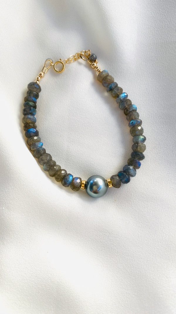 AVALON bracelet - Tahitian pearl + Labradorite