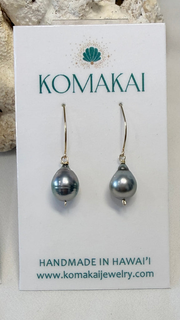 Fish hook earrings -  Tahitian Pearl