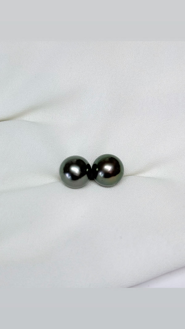 9-10mm Tahitian stud earrings - 14K
