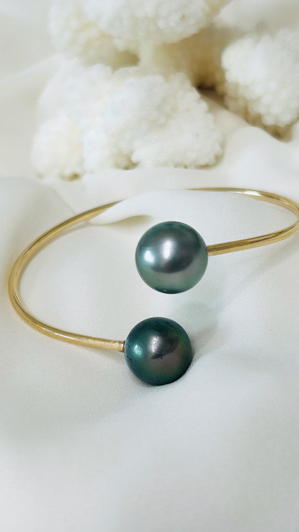 Bombucha Tahitian wrap cuff