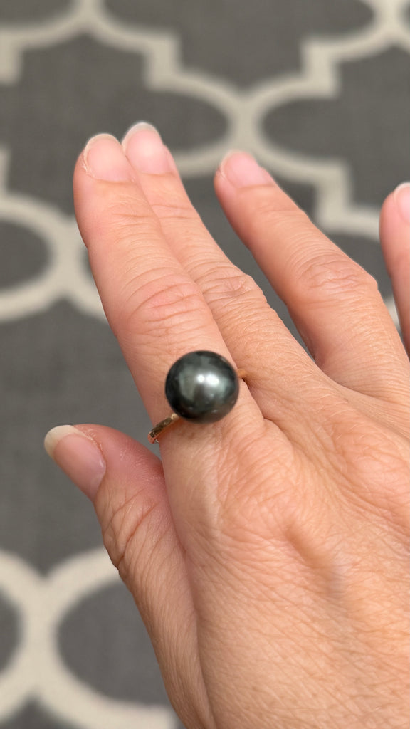 Tahitian Pearl Solitaire ring - Dark Gray