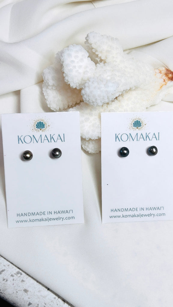 Dark Tahitian Keshi studs - 5mm