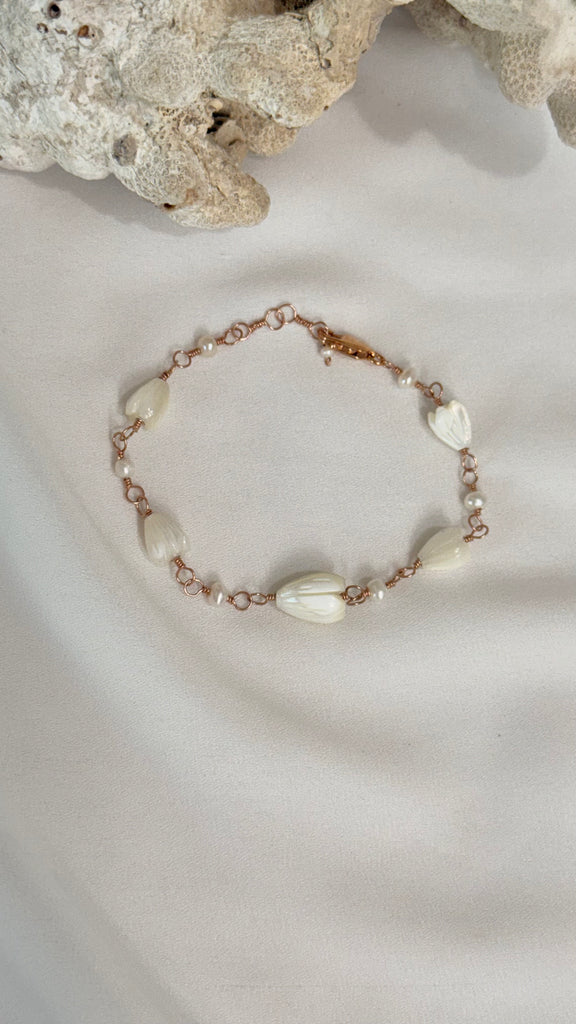 Pikake rosary bracelet - Rose Gold