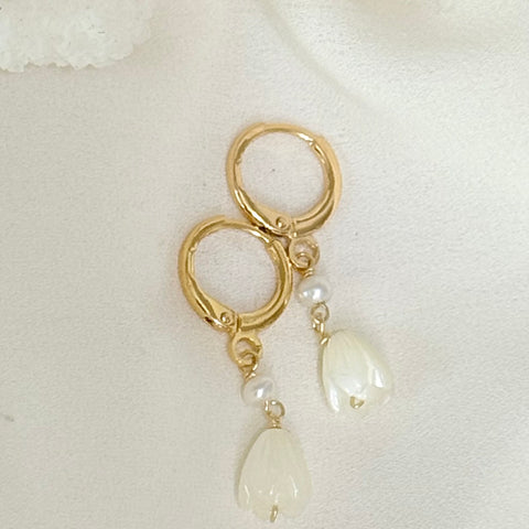 Pikake x keshi huggy earrings - 18k gf