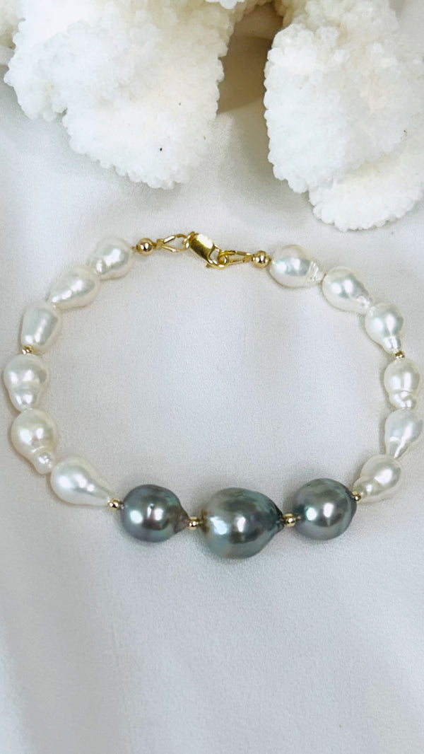 MIA pearl bracelet