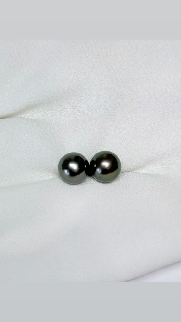 9-10mm Tahitian stud earrings - 14K