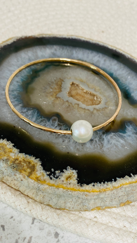 White Edison bangle 7.5