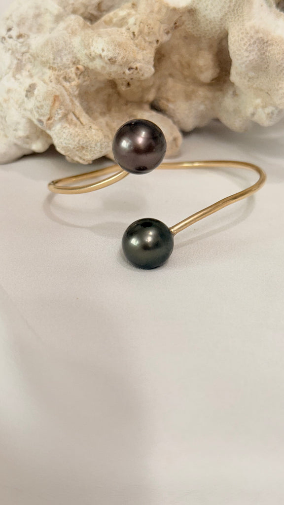 Bombucha Tahitian wrap cuff