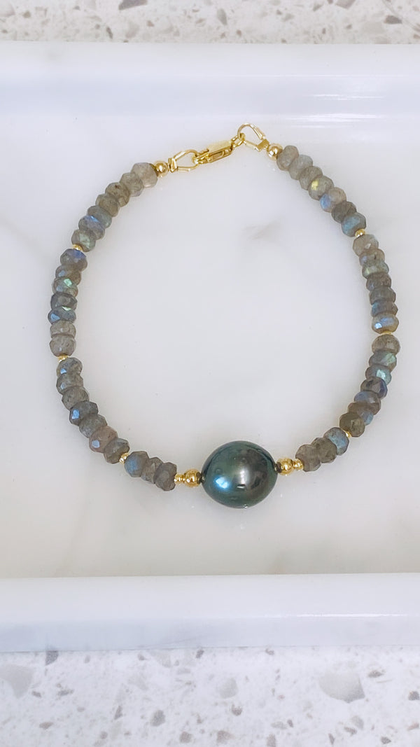 Avalon bracelet - Tahitian x Labradorite