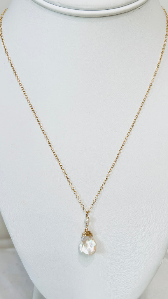 Cornflake x keshi pendant necklace