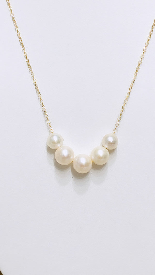 Akoya pearl necklace - 5 pearl