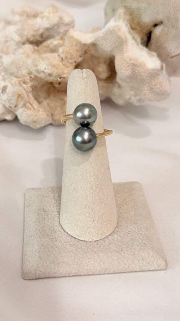 Emerald x Light green pearl wrap ring