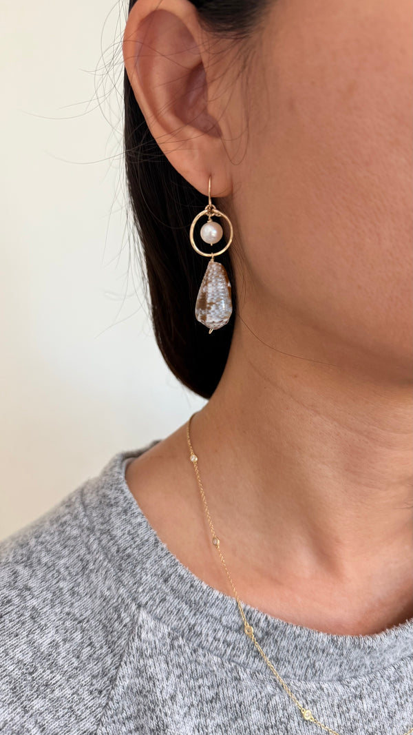 Gillian shell earrings - Rat cone