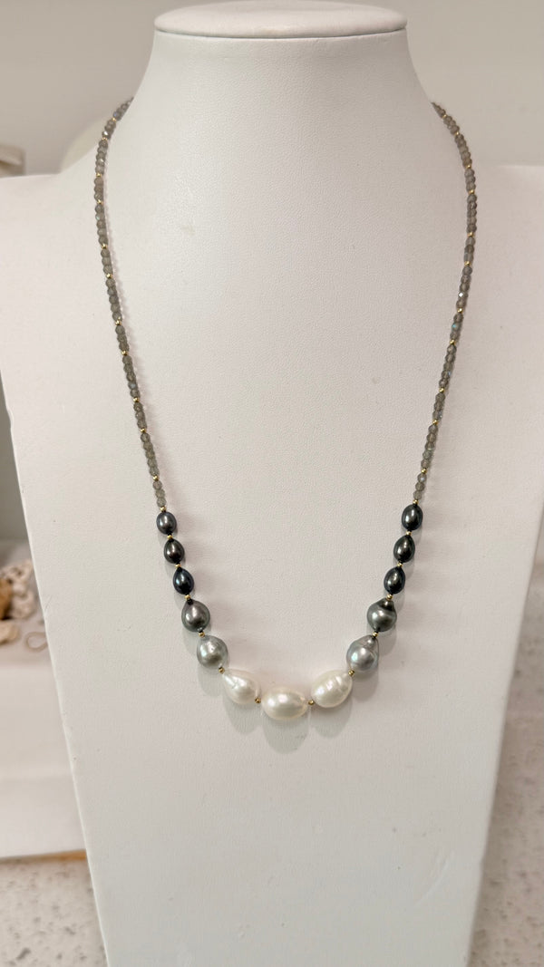 Mini Ariel 13 necklace - labradorite