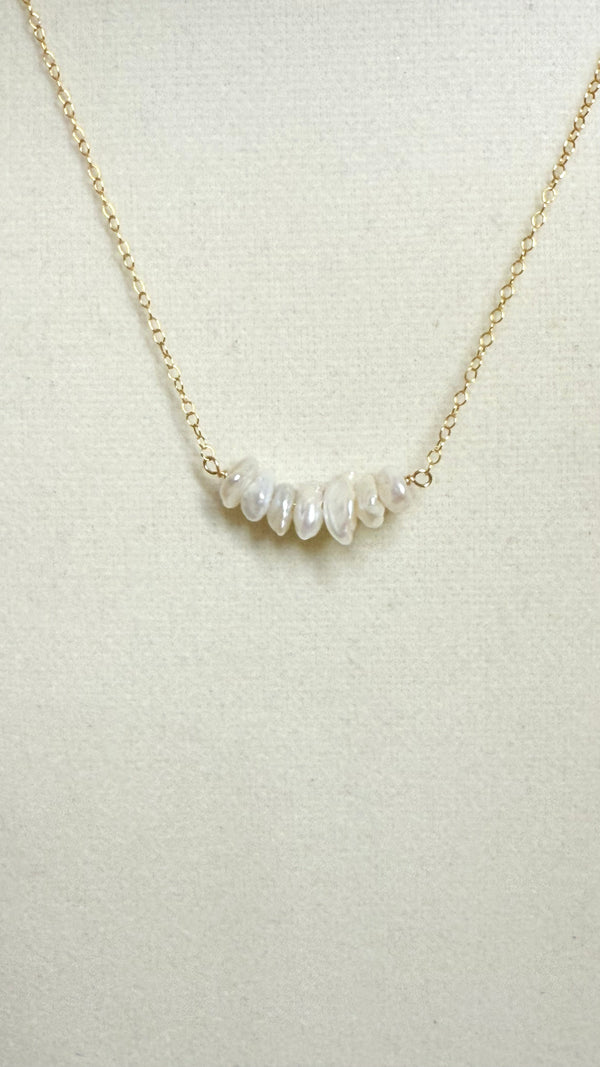 Belly drilled keshi bar necklace