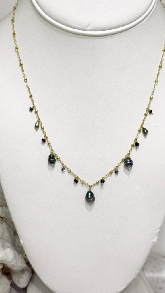 Celestial necklace - Dark Tahitian Keshi