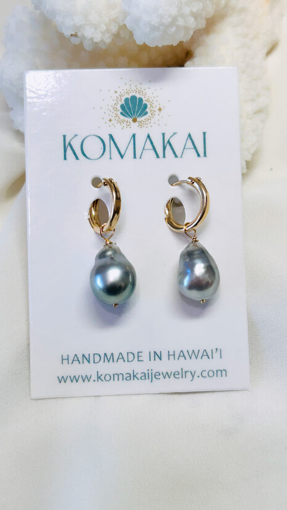 Silver Tahitian Pearl Huggy earrings