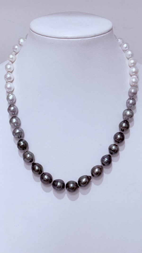 Petite Muse strand - Baroque Tahitian