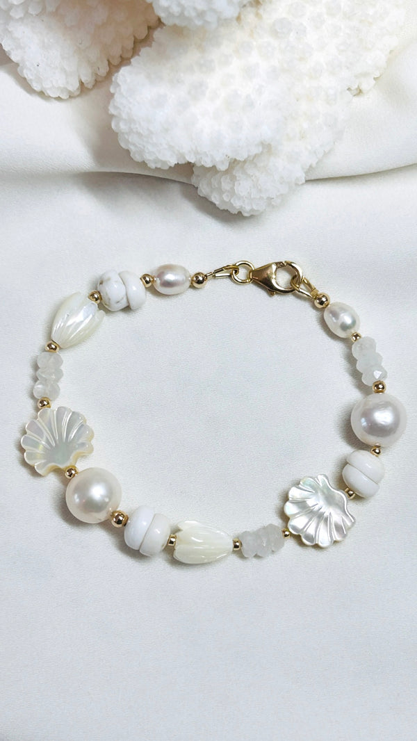 Pearly Shells bracelet