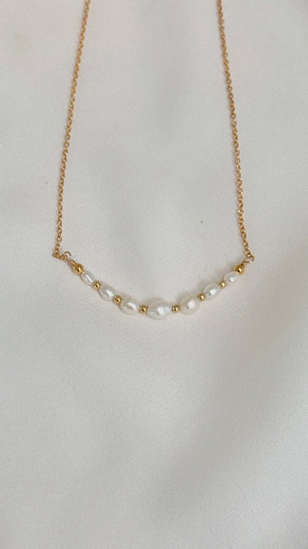 Freshwater keshi bar necklace