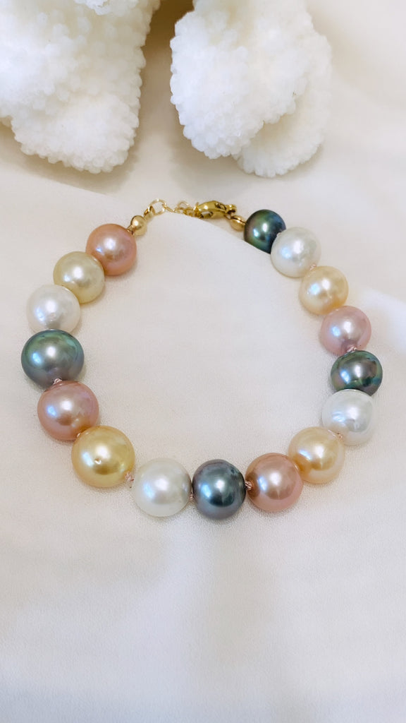 Pastel momi bracelet