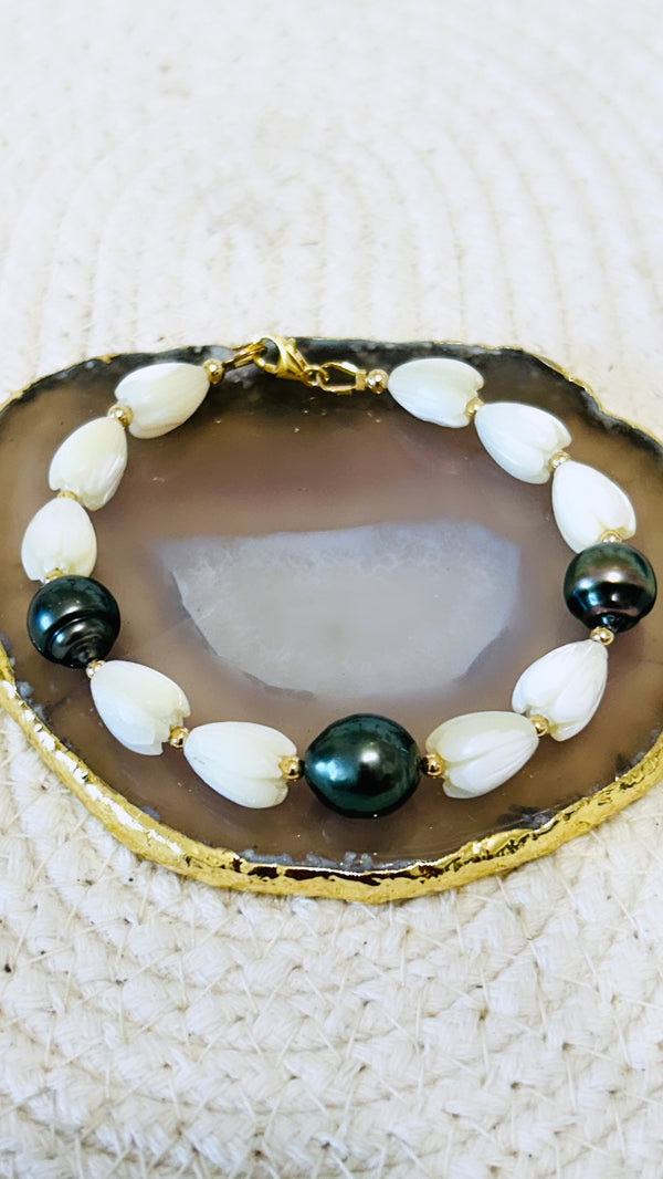 Pikake x pearl bracelet