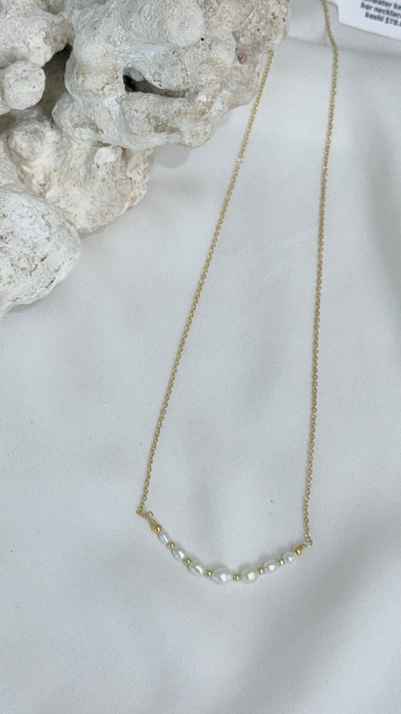 Freshwater keshi bar necklace