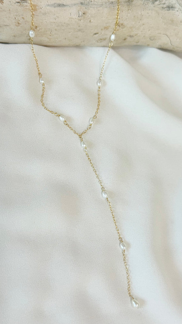 Dewdrop station lariat - Freshwater keshi