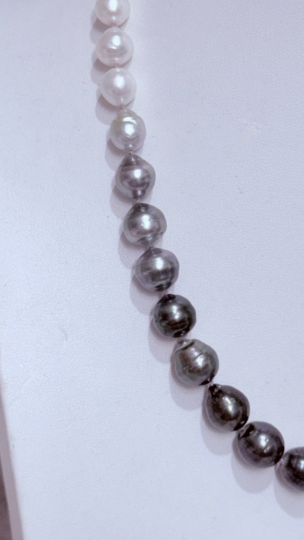 Petite Muse strand - Baroque Tahitian