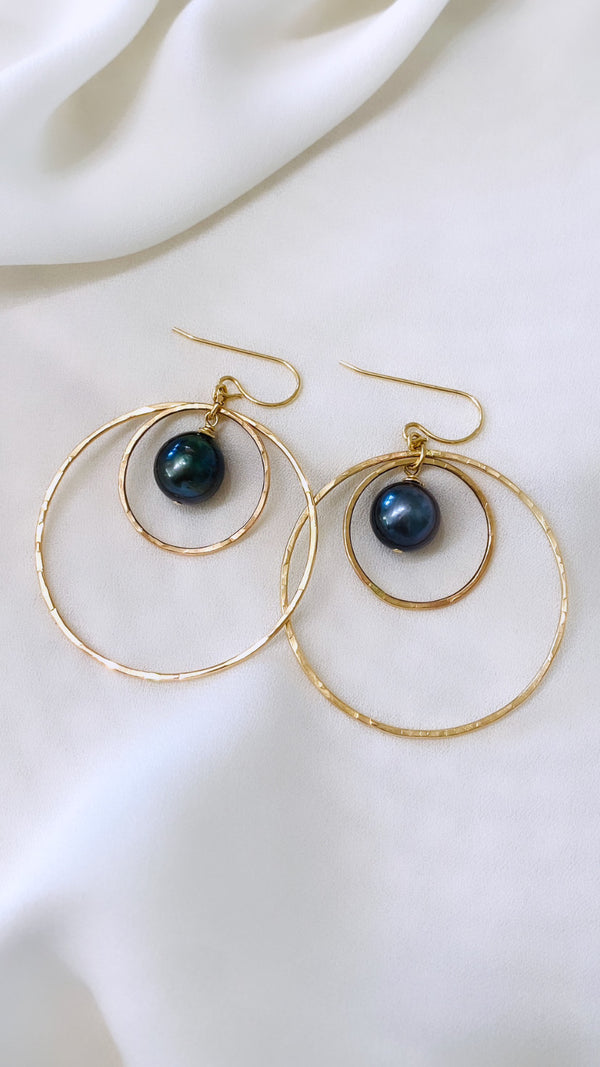 Double hoop pearl earrings - Dark Tahitian