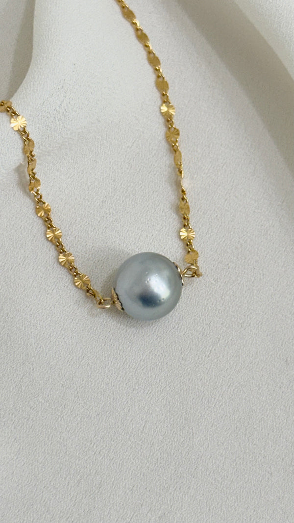 AAA Ice Blue Tahitian choker necklace