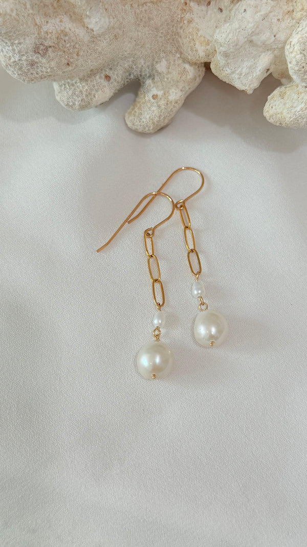 SWAY long drop earrings - Freshwater pearl