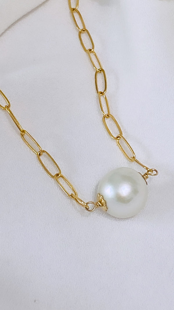 Stella necklace - White Edison