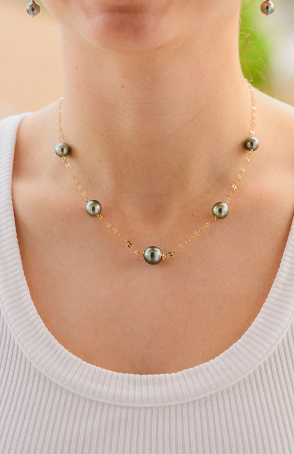 Tahitian Pearl station necklace