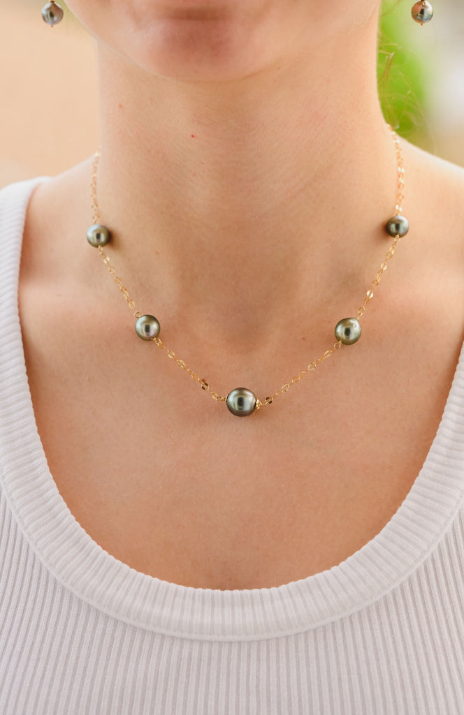 Tahitian Pearl station necklace