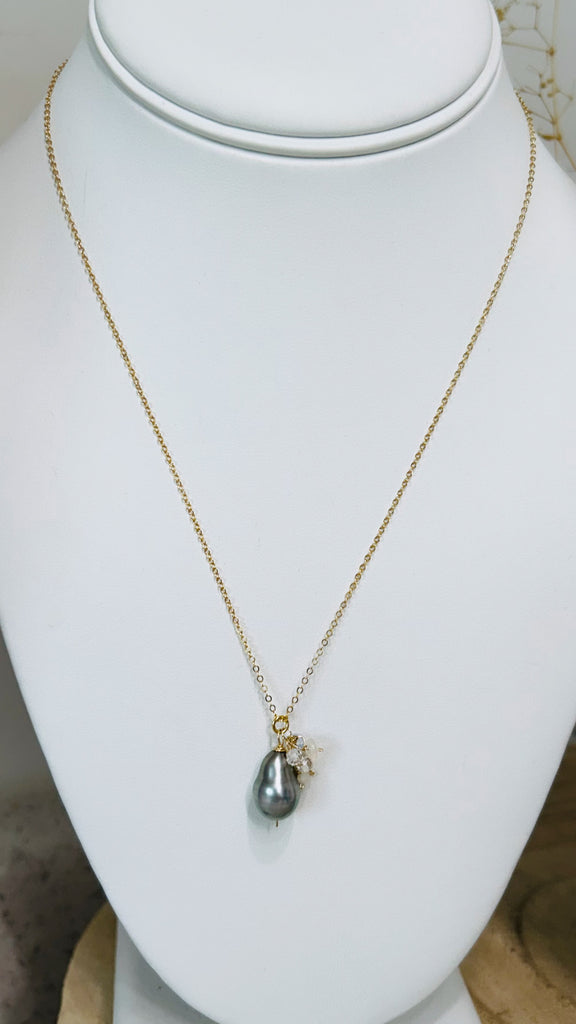 Trellis necklace - Tahitian