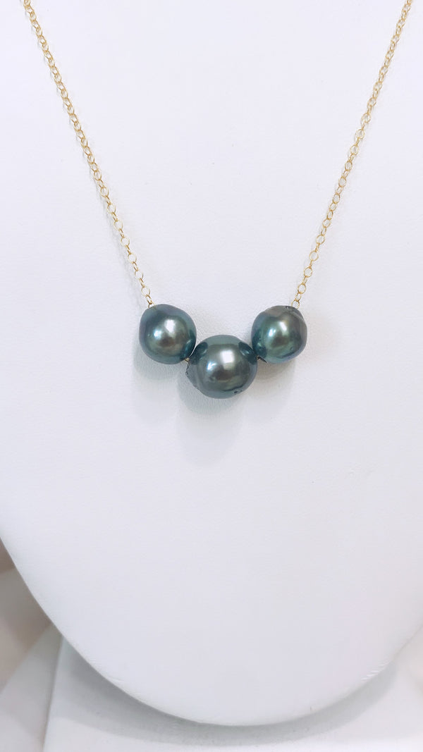 Tahitian Multi pearl necklace