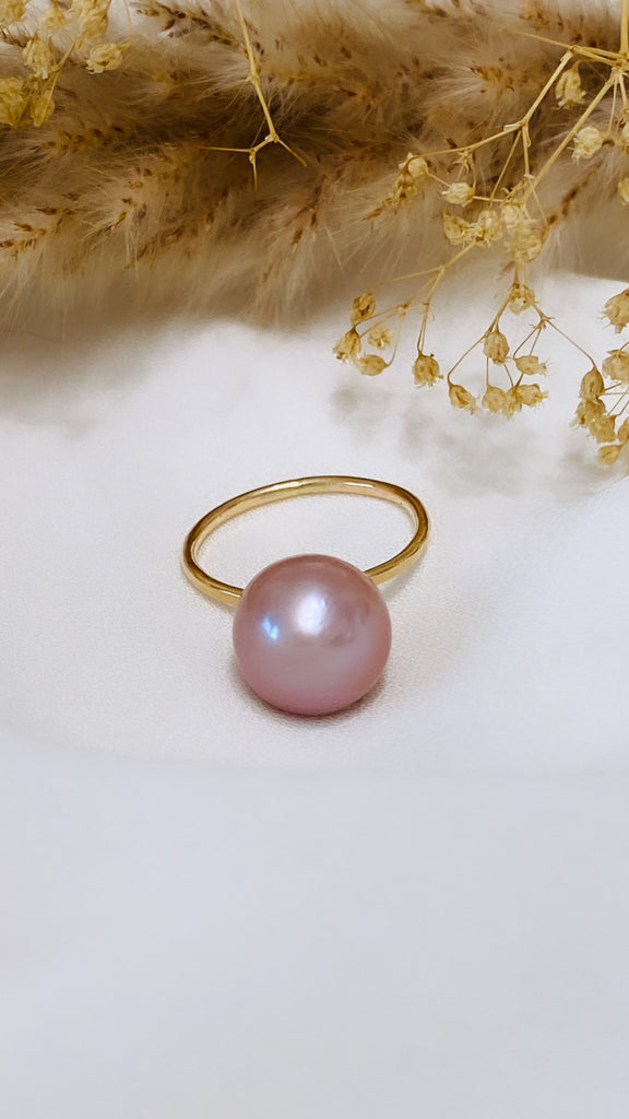Pink solitaire ring size 6