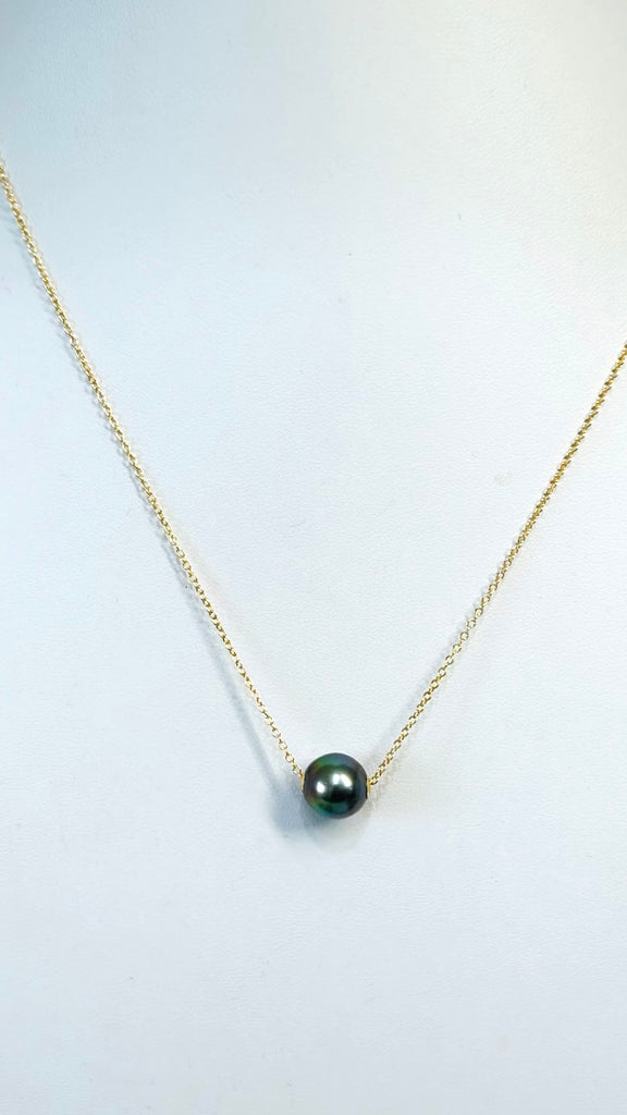 Mermaid floating Tahitian necklace