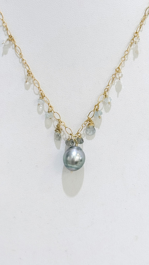 Celestial necklace - Tahitian Pearl x aquamarine