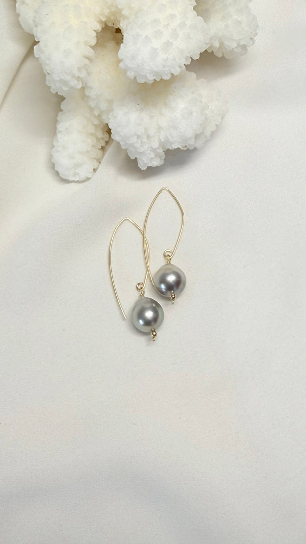 Light Tahitian fish hook earrings