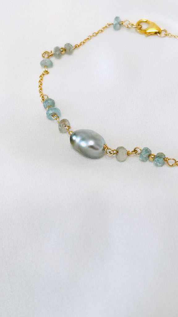 Silver keshi x zircon bracelet