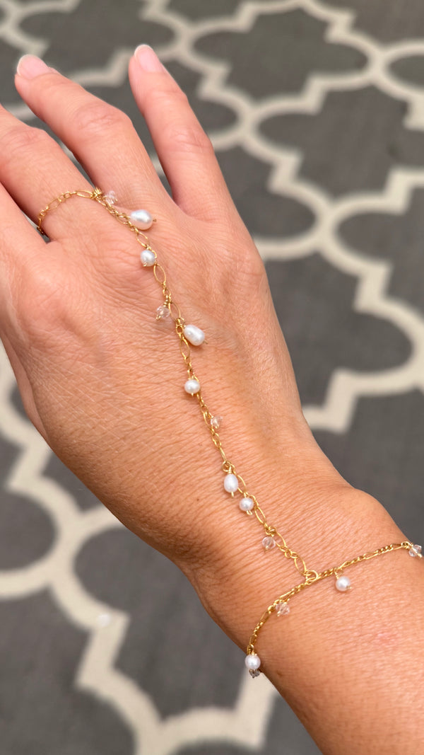 Freshwater keshi hand chain