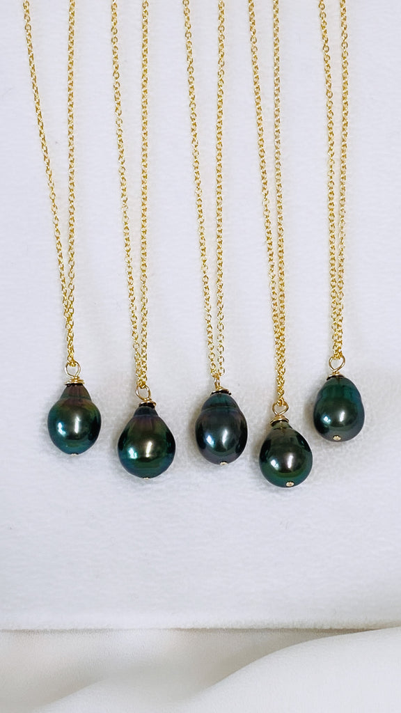 Tahitian pendant necklace