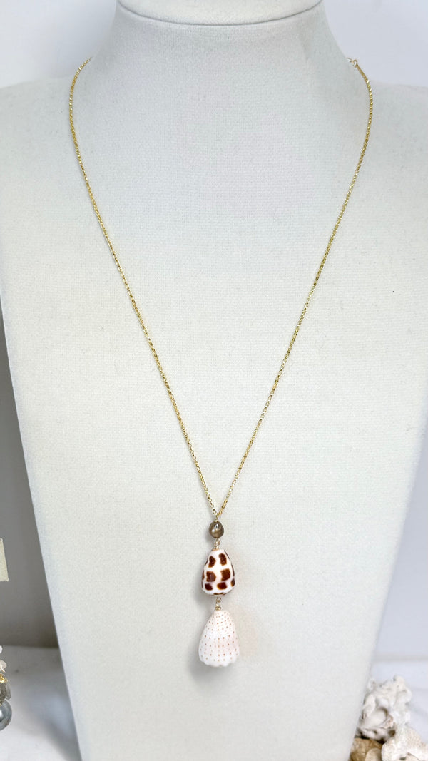 Le'a lariat necklace - Hebrew shell