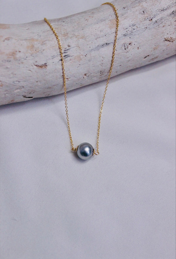 Silver Tahitian pearl necklace