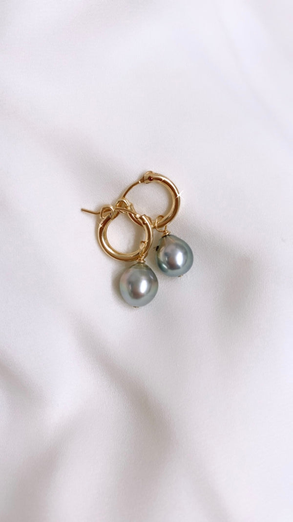 Tahitian Pearl Huggy earrings