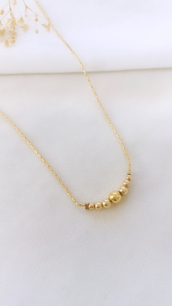 Graduated beaded bar necklace