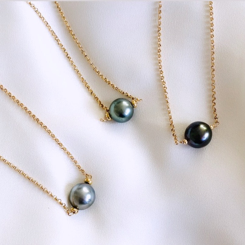 Tahitian Pearl choker necklace